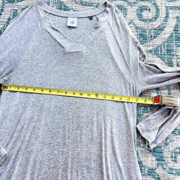 CAbi Gray Long Sleeve V-Neck Swing Tunic Top Style Comfy Tee - Size Small - Picture 5 of 6